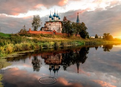Cerkiew nad rzeką Tezą w rosyjskim Dunilovie