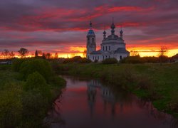 Cerkiew nad rzeką Ustya