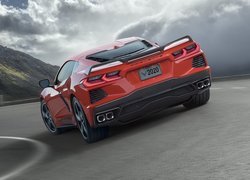 Chevrolet Corvette C8, Stingray, Góry