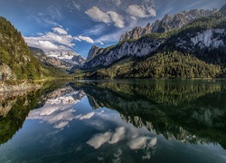Austria, Góry Dachstein, Jezioro Gosau, Drzewa, Chmury, Odbicie