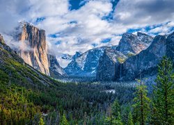 Stany Zjednoczone, Kalifornia, Dolina Yosemite Valley, Góry Sierra Nevada, Lasy, Chmury, Park Narodowy Yosemite