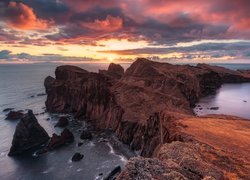 Morze, Skały, Przylądek Pertusato, Zachód słońca, Chmury, Bonifacio, Korsyka, Francja