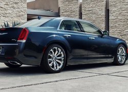 Chrysler 300C Platinum bokiem