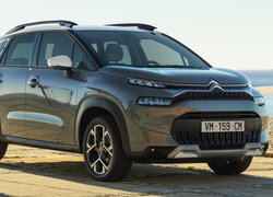 Citroen C3 Aircross, Bok, Przód