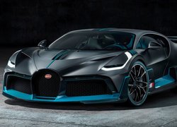 Czarne Bugatti Divo