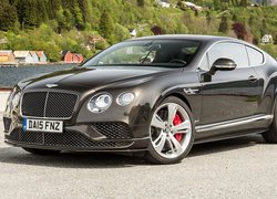 Czarny Bentley Continental GT