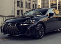 Czarny Lexus IS F Sport