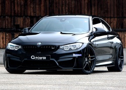 Czarne, BMW M4