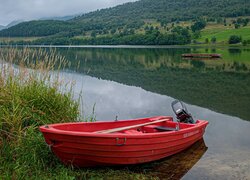 Góry, Jezioro, Vatsvatnet, Łódka, Trawa, Norwegia