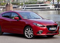 Czerwona, Mazda 3, Hatchback