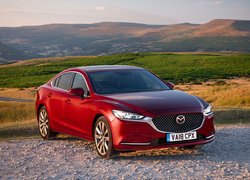 Czerwona, Mazda 6, Góry