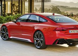 Czerwone Audi RS 7 Sportback