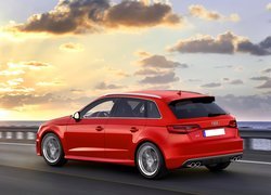 Czerwone, Audi S3, Sportback
