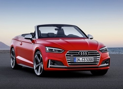 Czerwone Audi S5 Cabrio rocznik 2017