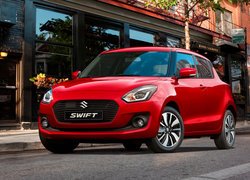Czerwone Suzuki Swift
