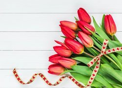 Tulipany, Czerwone, Wstążeczka, Bukiet, Deski