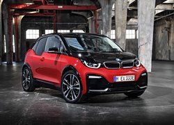 BMW i3, Czerwono-czarne