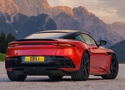 Czerwony, Aston Martin DBS, Superleggera, Tyłem