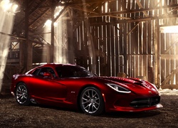 Czerwony Dodge SRT Viper GTS