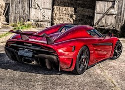 Czerwony Koenigsegg Regera