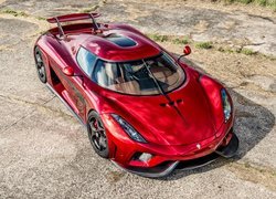 Czerwony Koenigsegg Regera 2016