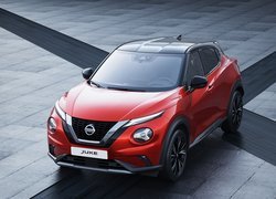 Czerwony, Nissan Juke II, Druga generacja, Przód