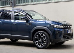 Dacia Bigster, Hybryda
