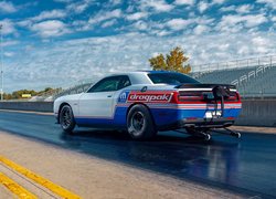 Dodge Challenger Mopar Drag Pak