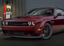 Dodge Challenger SRT Hellcat przód