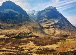Dolina Glencoe w skalistych górach Szkocji