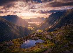 Norwegia, Dolina Romsdalen, Rzeka Rauma, Góry, Zachód słońca