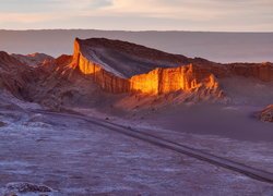 Dolina Księżycowa, Valle de la Luna, Droga, Góry Domeyki, Cordillera del Sal, San Pedro de Atacama, Chile