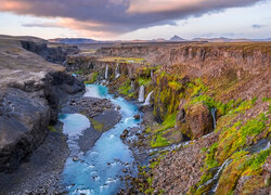 Dolina Valley of Tears i wodospady Sigoldugljufur w Islandii