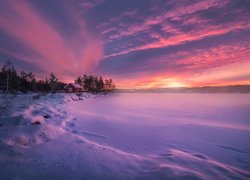 Norwegia, Ringerike, Jezioro, Drzewa, Dom, Chmury, Zachód słońca, Zima