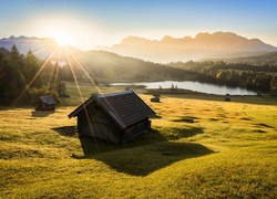 Niemcy, Bawaria, Promienie słońca, Góry, Jezioro Wagenbrüchsee, Domy