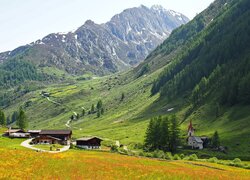 Góry, Alpy, Dolina Ahrntal, Domy, Kościół, Włochy