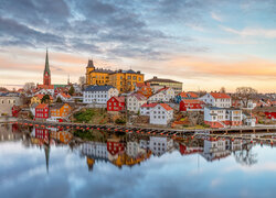 Domy na wybrzeżu w Arendal w Norwegii