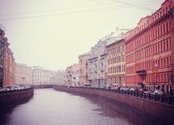 Domy nad rzeką Mojką w Sankt Petersuburgu