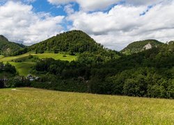 Góry, Lasy, Łąka, Trawa, Domy, Chmury, Kanton Bazylea-Landschaft, Szwajcaria