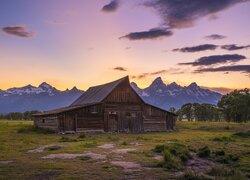 Stodoła, Drewniana, Chata, Góry, Teton Range, Drzewa, Park Narodowy Grand Teton, Stan Wyoming, Stany Zjednoczone