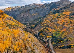 Jesień, Góry, Lasy, Dolina, Droga, Million Dollar Highway US 550, Stan Kolorado, Stany Zjednoczone