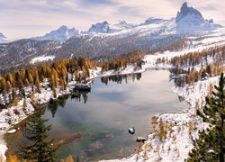 Zima, Góry, Dolomity, Jezioro, Lago Federa, Las, Drzewa, Cortina dAmpezzo, Włochy