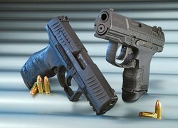 Dwa pistolety Walther-P99 z nabojami