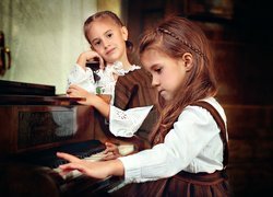 Dziewczynki, Pianino, Muzyka