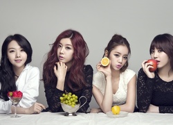 Dziewczyny z południowokoreańskiego zespołu k-popowego Girls Day