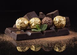 Słodycze, Czekolada, Ferrero Rocher, Kakao, Czarne, Tło, Odbicie, Liść, Mięta, Kompozycja