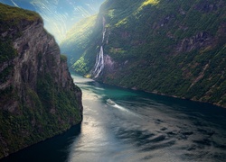 Fiord Geirangerfjorden w Norwegii