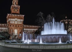 Fontanna, Plac Piazza Castello, Zamek Sforzów, Mediolan, Włochy