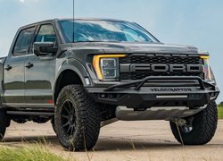 Ford F-150 Hennessey VelociRaptor 6x6