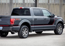 Ford F-150 Lariat FX4